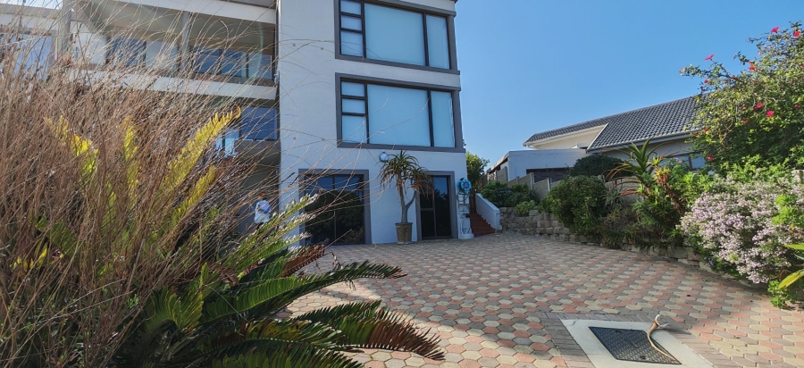4 Bedroom Property for Sale in Dana Bay Western Cape